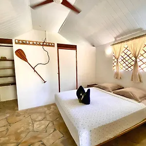 poe-guesthouse.frenchpolynesia-hotels.com/